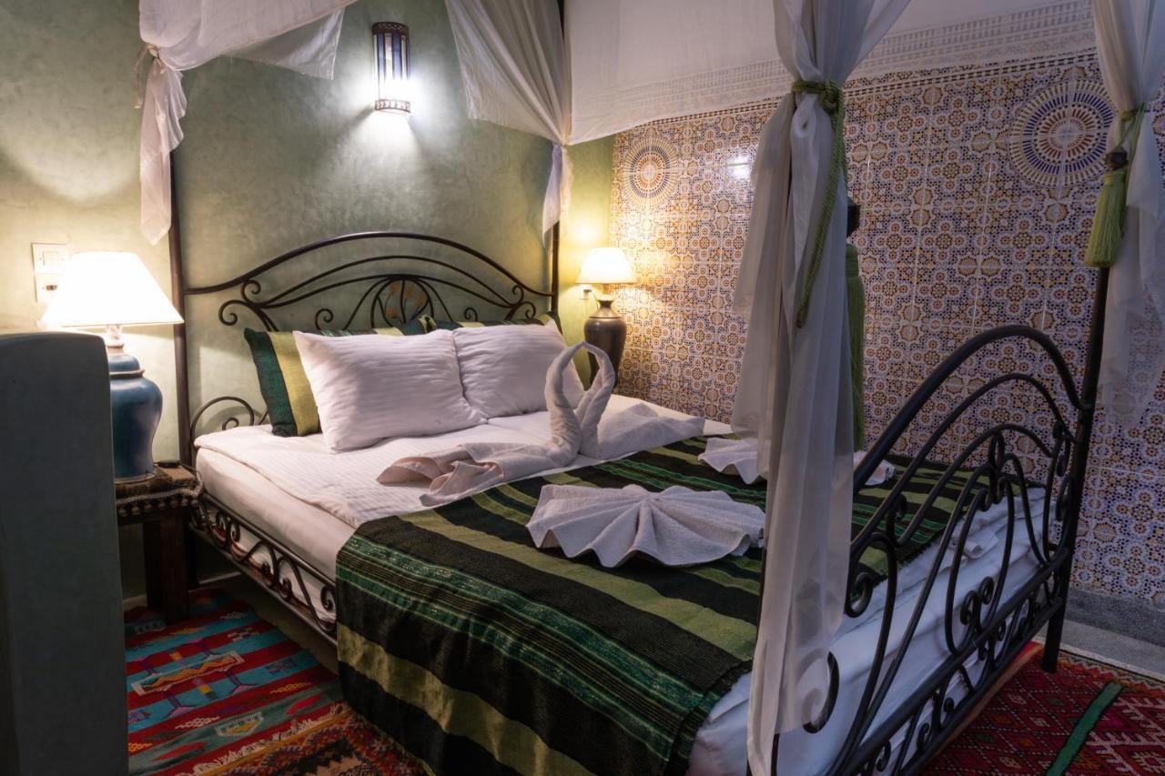 Losra Riad 3*